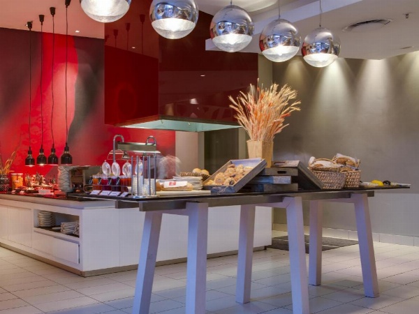 Park Inn Sandton image 3